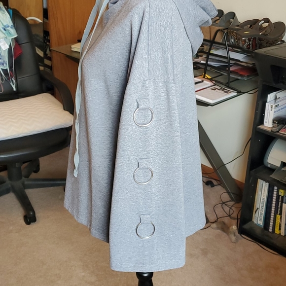 Very J grey pullover hoodie size Small - Picture 7 of 13